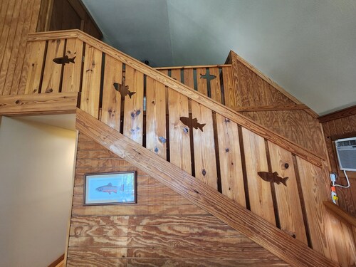 Weaver’s Trout House – Angler’s Dream with Private Dock on Little Red River