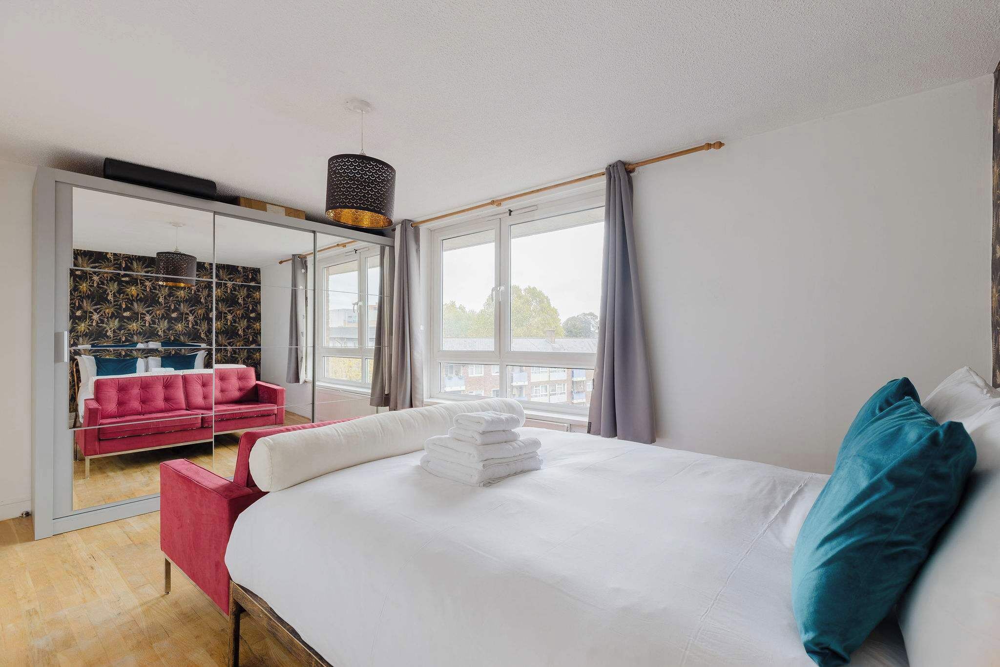 1 bedroom, iron/ironing board, internet, bed sheets