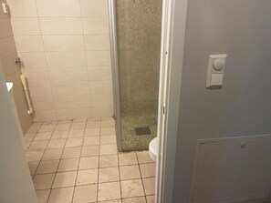 Appartement, 1 chambre | Salle de bain