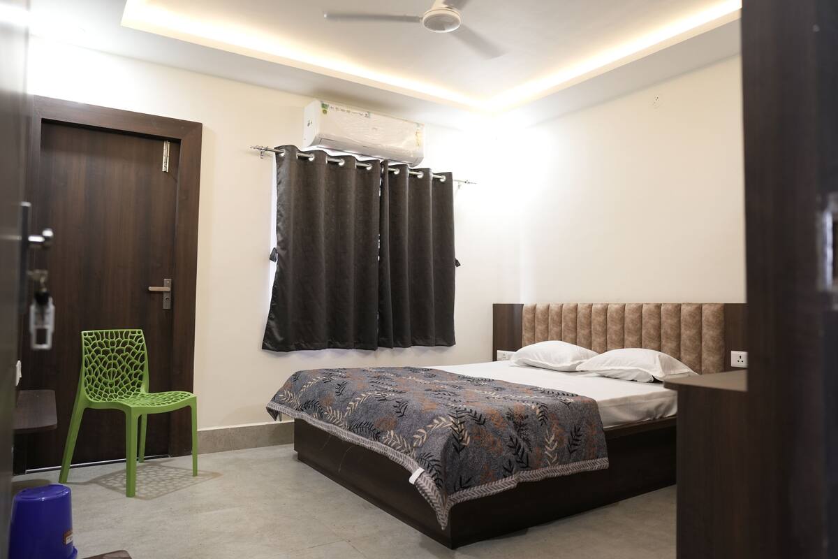 Deluxe Double Room | Desk, free WiFi