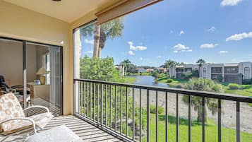 Apartment (2 Bedrooms) | Bahagian dalam