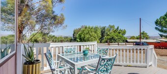 Lake Elsinore Apt 4 Mi to Water: Pets Welcome!