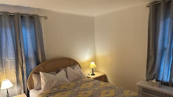 Silitysrauta/-lauta, Wi-Fi, vuodevaatteet