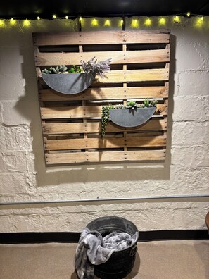 Interior - Rustic apartment Great for traveling workers or visiting family in town.  (White Oak)