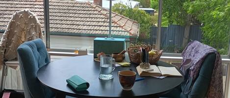 تناول الطعام