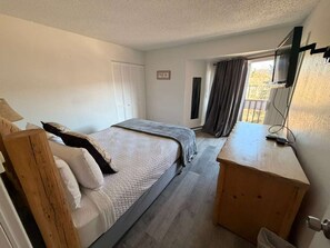 2 多间卧室、免费 WiFi、床单