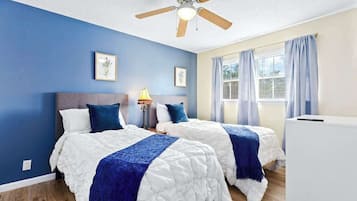 2 makuuhuonetta, silitysrauta/-lauta, vauvan matkasänky, Wi-Fi