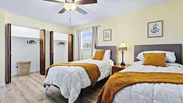 2 makuuhuonetta, silitysrauta/-lauta, vauvan matkasänky, Wi-Fi