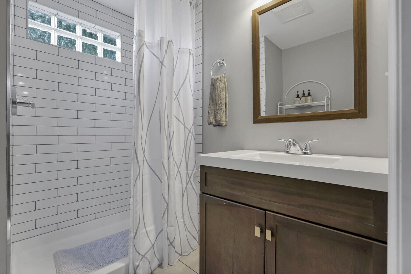 Hair dryer, towels