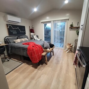 1 chambre, bureau, accès au Wi-Fi (inclus), literie fournie