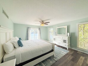 3 chambres, fer et planche à repasser, Wi-Fi gratuit, draps fournis