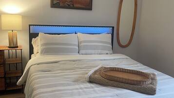 2 makuuhuonetta, silitysrauta/-lauta, Wi-Fi, vuodevaatteet