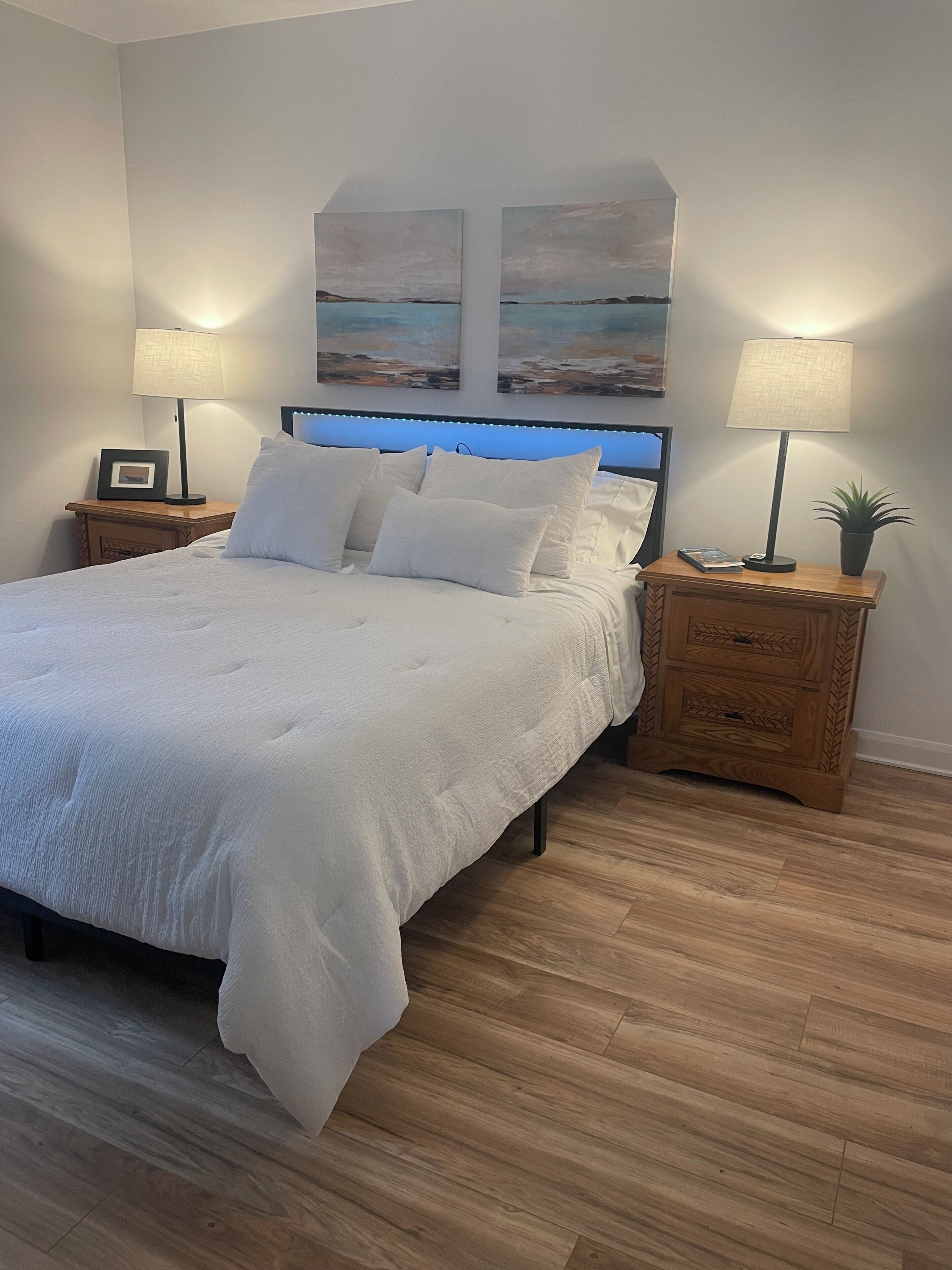 2 habitaciones, tabla de planchar con plancha, wifi y ropa de cama 