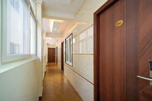 Interior entrance - URBAN SUITES (Bangalore)