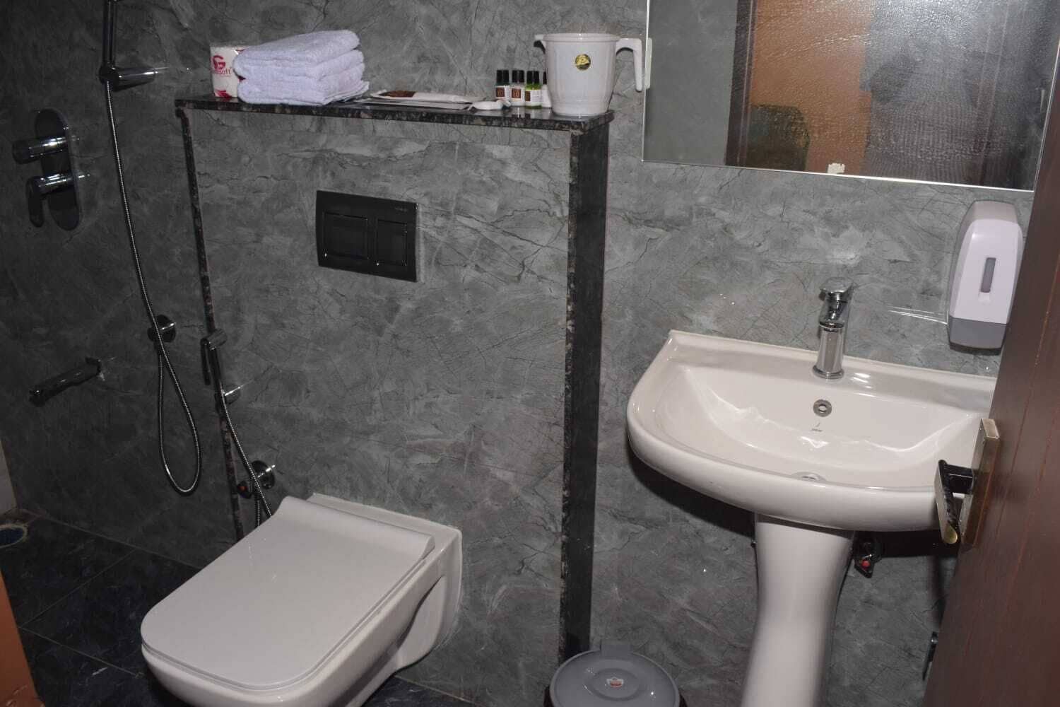 Studio Suite | Phòng tắm | Khăn tắm 