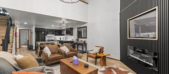 Cozy & Modern family friendly McCall Retreat – Walk to Lake Payette and Downtown