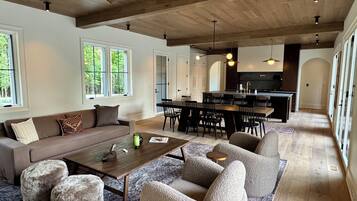 Télévision, cheminée