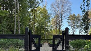 Enceinte de lâhĂ©bergement