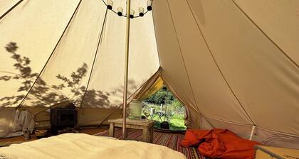 A comfortable bivouac in the heart of nature. The perfect stopover for hikers.