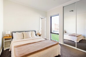 3 Schlafzimmer, Bügeleisen/Bügelbrett, kostenloses WLAN, Bettwäsche