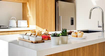 Brand new luxury home • 5-minute to Scarborough Beach