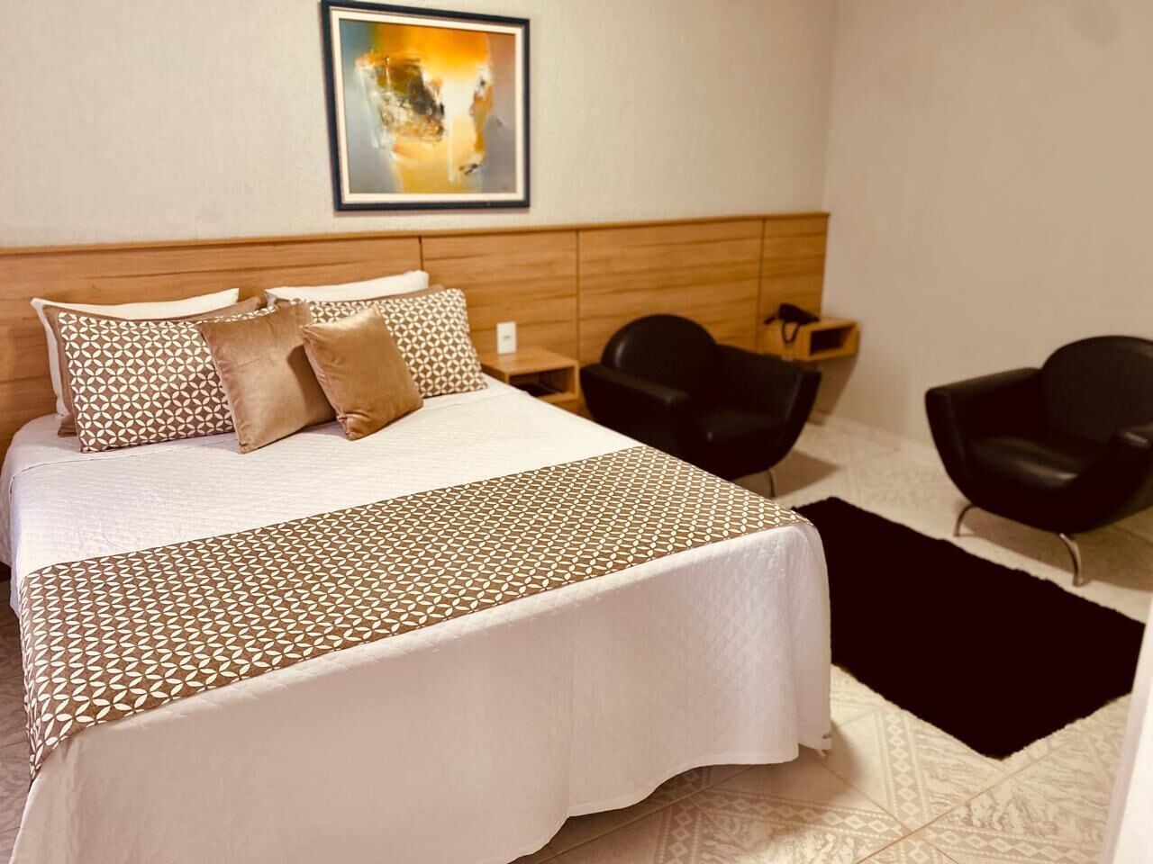 Superior Suite, City View | Laptop workspace, free WiFi