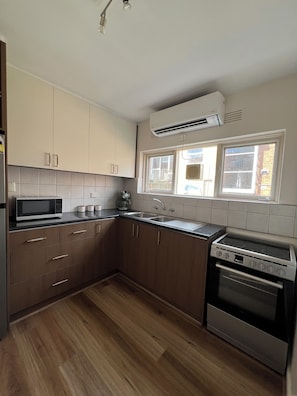 ميكروويف، فرن، موقد طهي مسطح