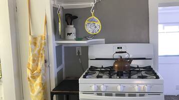 Microondas, horno y parrilla de estufa