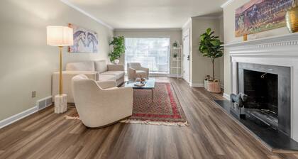 Five Star Kentucky Charm - 4BR Gem w/ Spiral Staircase & Modern Comfort