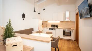 Fridge, microwave, oven, dishwasher