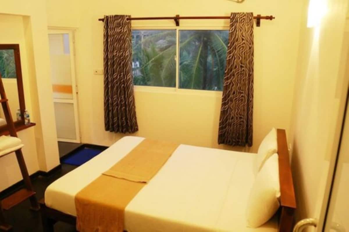 Una scrivania, ferro/asse da stiro, Wi-Fi gratuito