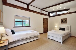 5 عدّة غرف نوم ومكتب ومكواة/لوح كي وواي فاي مجانًا