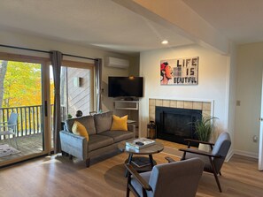 スマートテレビ、暖炉