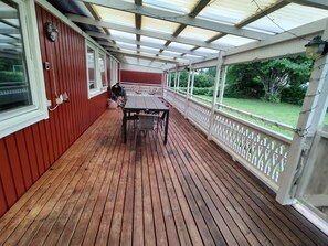 Family House, 3 Bedrooms, Pets allowed, River View | Terrace/patio