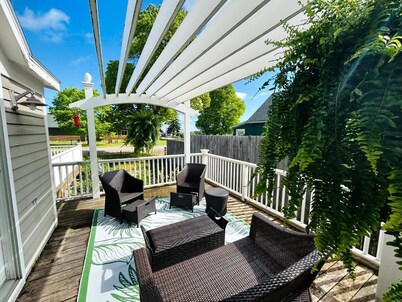 Enchanting Spacious 5-bedroom Inn located in the heart of Grand Marais