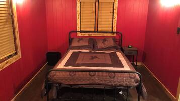 Tabla de planchar con plancha, Internet, ropa de cama