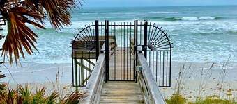 Sea La Vie Beach Retreat at Summerhouse-Ground Floor, Heated Pools, Beach Access