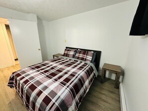 1 室のベッドルーム、アイロン / アイロン台、WiFi (無料)、ベッドシーツ