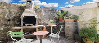 Studio with air conditioning and terrace