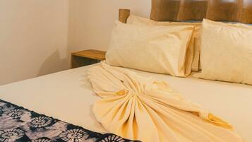 Doppelzimmer, Stadtblick | Zimmersafe, Verdunkelungsvorhänge, Bügeleisen/Bügelbrett