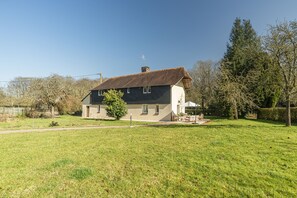 Exterior - Beautiful country house near Deauville, a cocoon in the heart of nature! (Pierrefitte-en-Auge)
