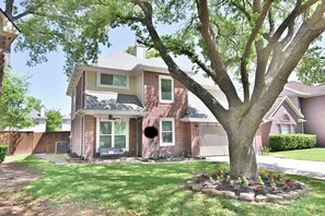 Exterior - Spring TX Family Retreat near The Woodlands Pool, Hot Tub & Waterslide (Spring)