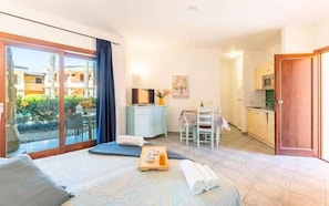 2 bedrooms, WiFi - Holiday apartment with air conditioning (Palau)