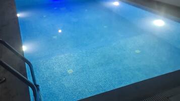 Piscine couverte, piscine chauffée