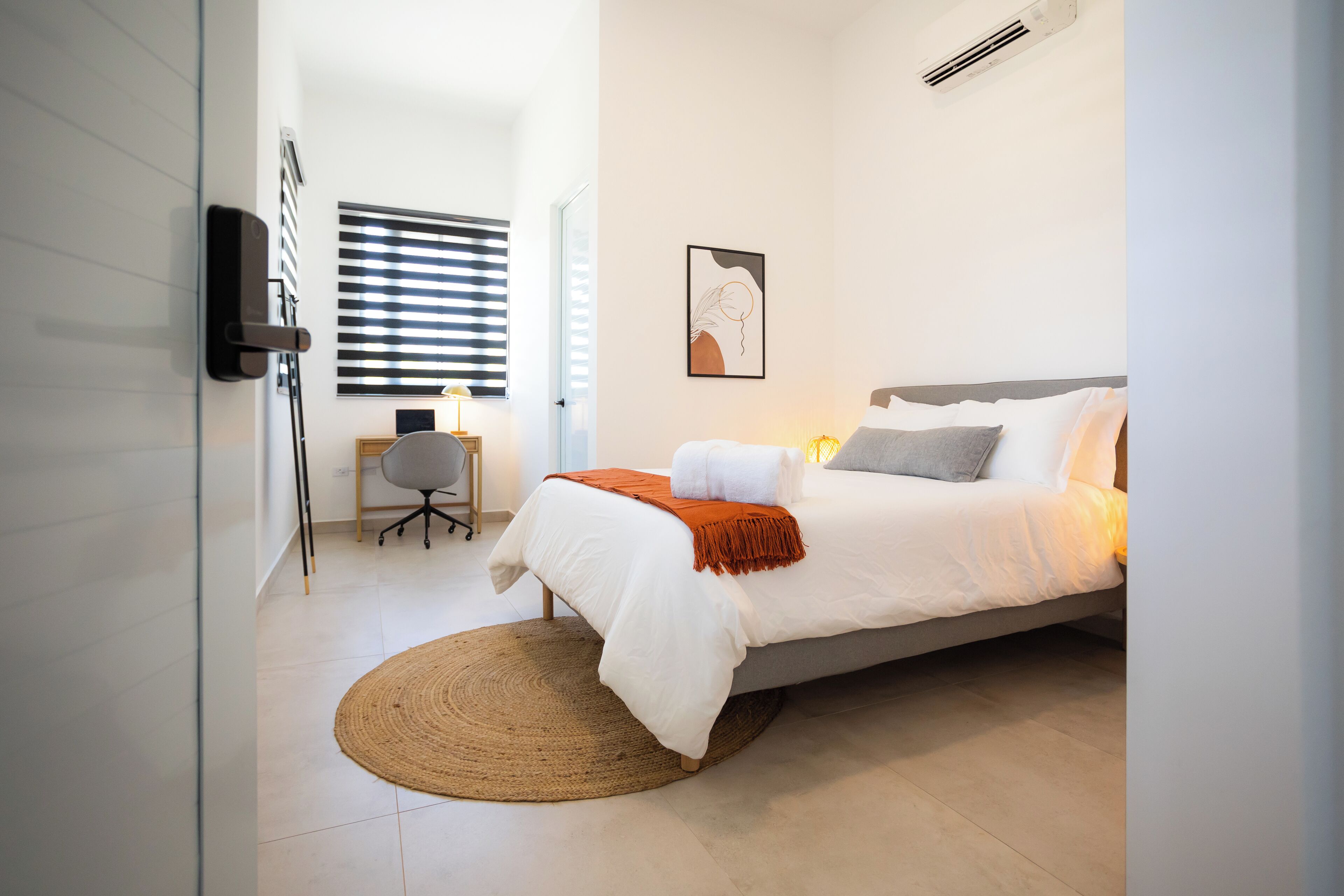 Classic Double Room, 1 Queen Bed | Desk, laptop workspace, free WiFi