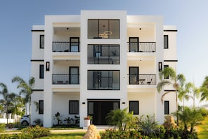 واجهة المنشأة