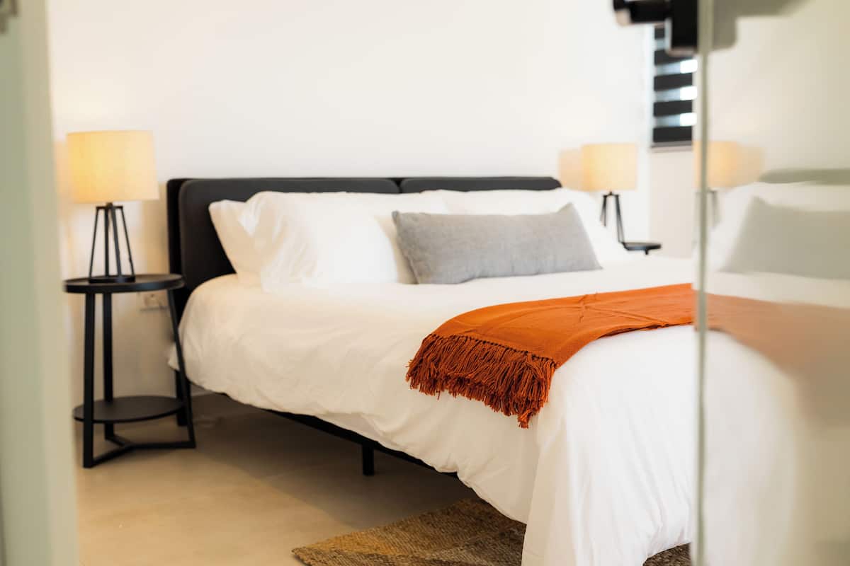 Superior Double Room, 1 Queen Bed | Desk, laptop workspace, WiFi (free)