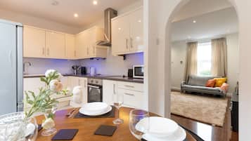 Fridge, microwave, oven, toaster