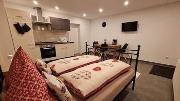 2 bedrooms, bed sheets