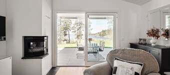 Seaside Serenity, Modern Family Retreat